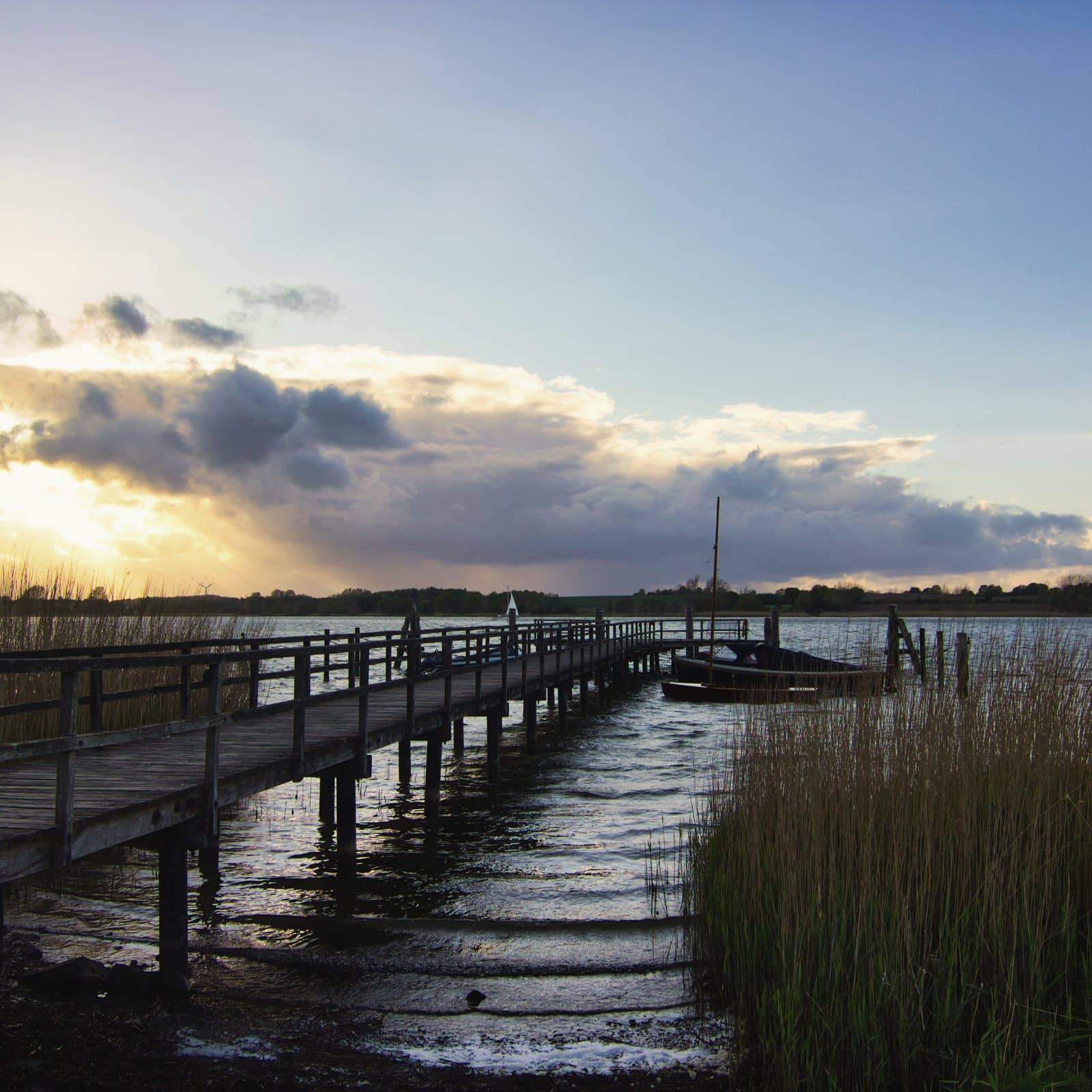 Steg an der Schlei im Abendlicht